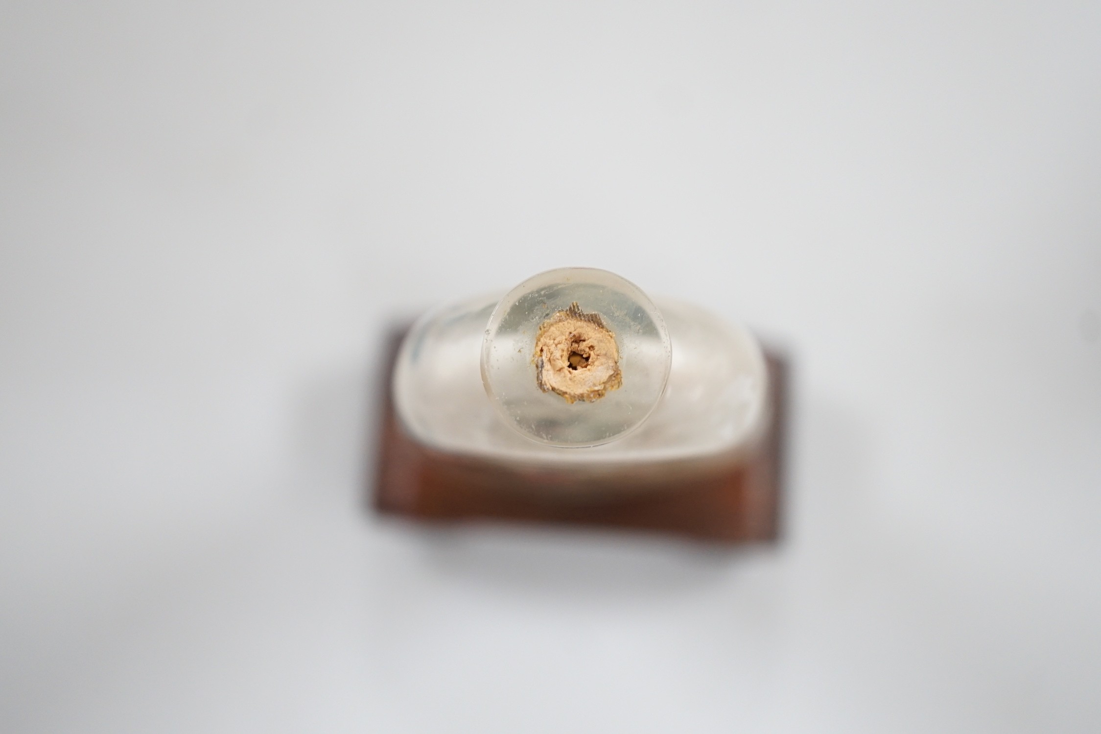 A Chinese inside painted 'cat' snuff bottle, 20th century, 5.5cm